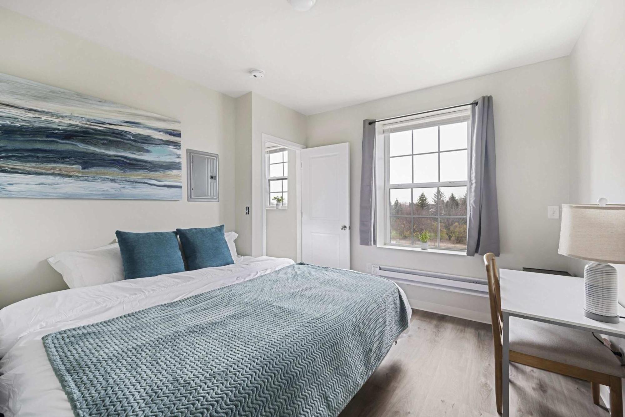 Apartment 2br Luxury Near Henry Ford